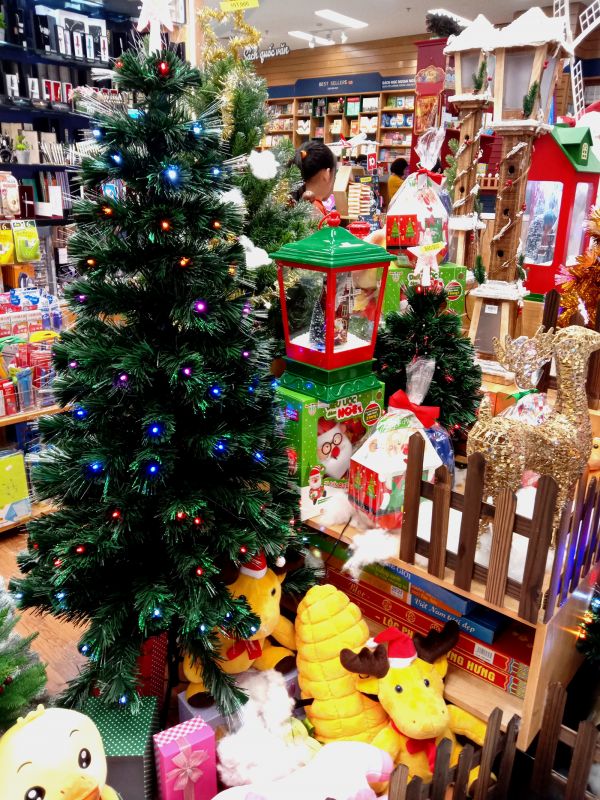 Giáng sinh Aeon Hà Đông